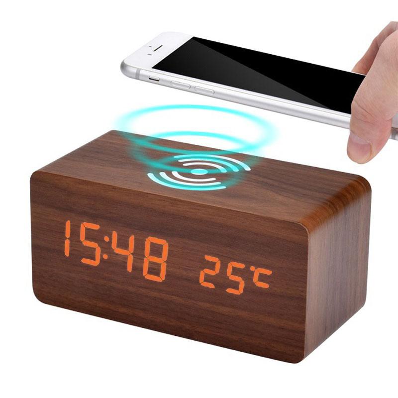 Фото 1 Деревянные светодиодные часы с беспроводной зарядкой UFT Wood Wireless clock Brown (UFTWWclockb)