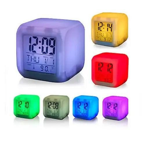 Фото Часы с термометром меняющие цвет Clock kub