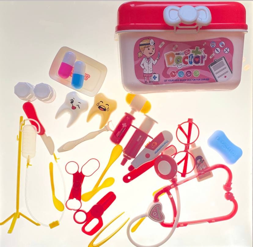 Фото Игровой набор для детей Доктор 27 предметов UFT Y7 Toy Doctor