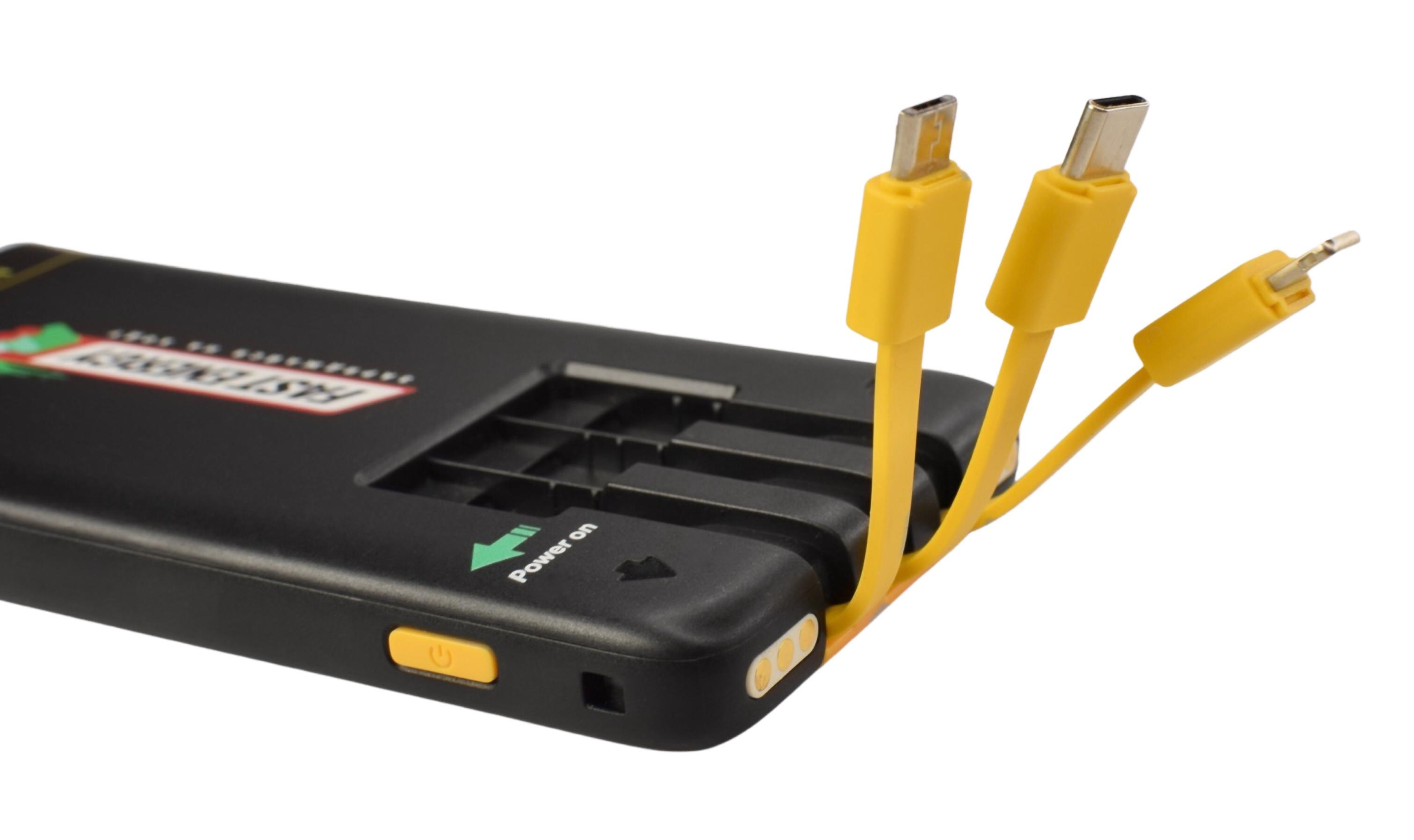 Фото 4 Повербанк 5000 mAh со встроенными кабелями Micro USB / Lightning / Type-C UFT SP5000 Black
