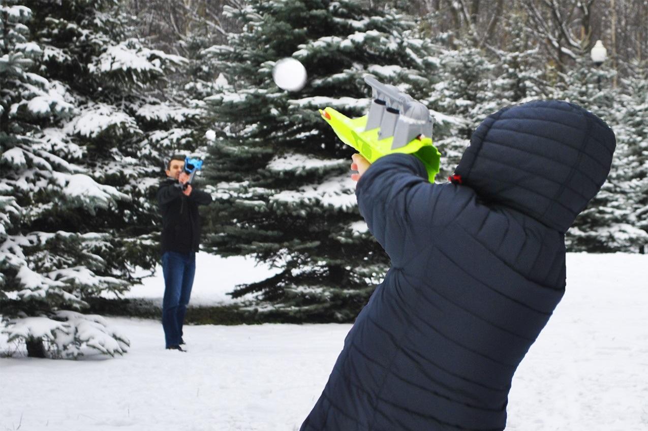Фото 1 Снежкобластер метатель снежков на 3 снежки CG Magic Shooting Snowball  SS1 Green